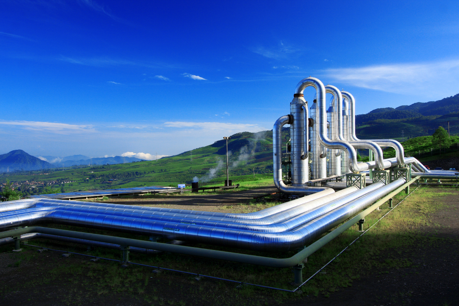 Logo PT Barito Renewables Energy Tbk - Platform Lowongan Kerja